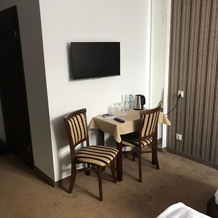 Gosciniec Pod Mlynem Hotel Inowroclaw Bagian luar foto